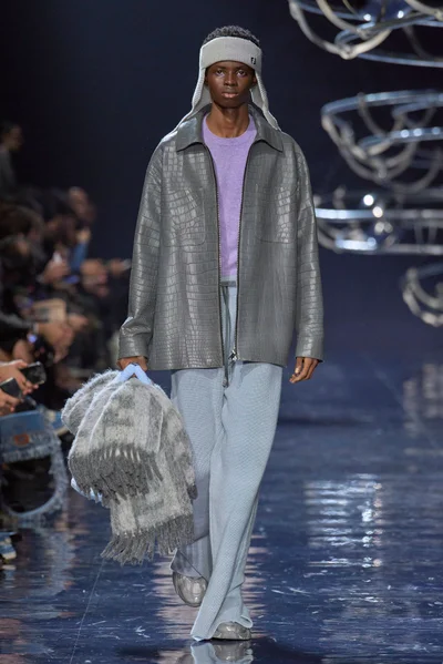 Look 43